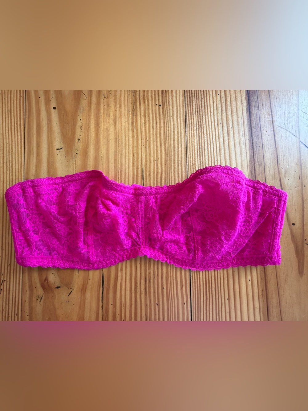 Victoria's Secret - Strapless Lace Bandeau Bra - Fuchsia Pink Large